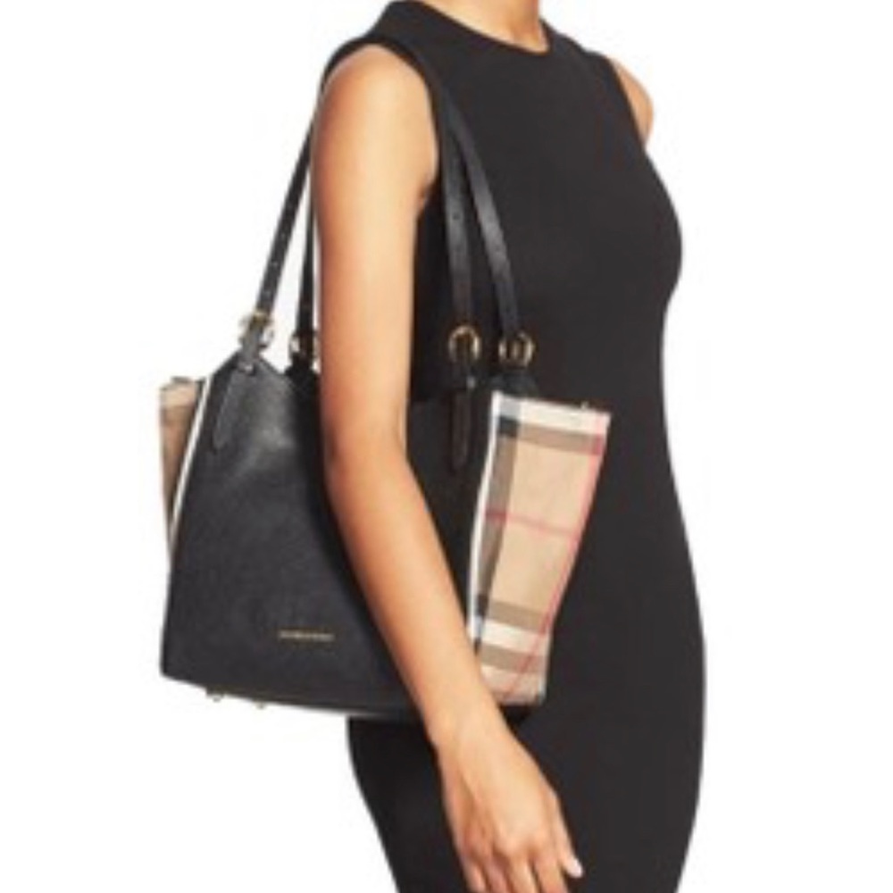 Burberry Black Leather and Beige Nova Check Shoulder Bag